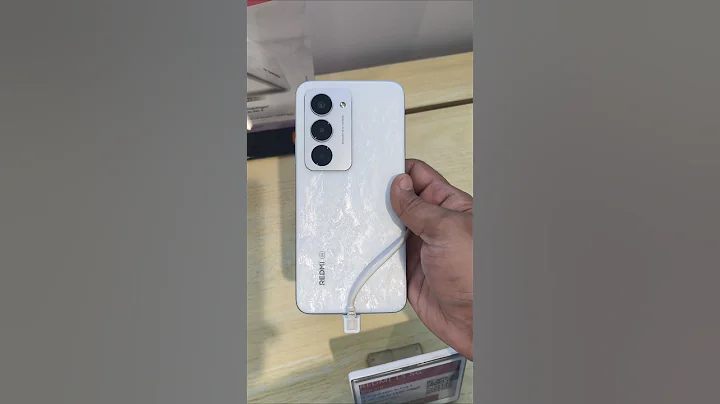 Redmi 15 5G WHITE: First Look at the 7000mAh Battery Beast!