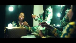 Смотреть клип Kash Doll - All The Way Up Remix