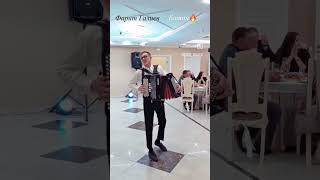 Ботаник из Татарстана удивил весь зал сыграв на баяне!