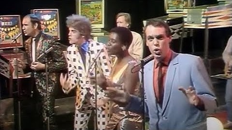 Darts - Who