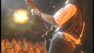 Brian May-We Will Rock You Live At The Brixton Academy 1993 chords