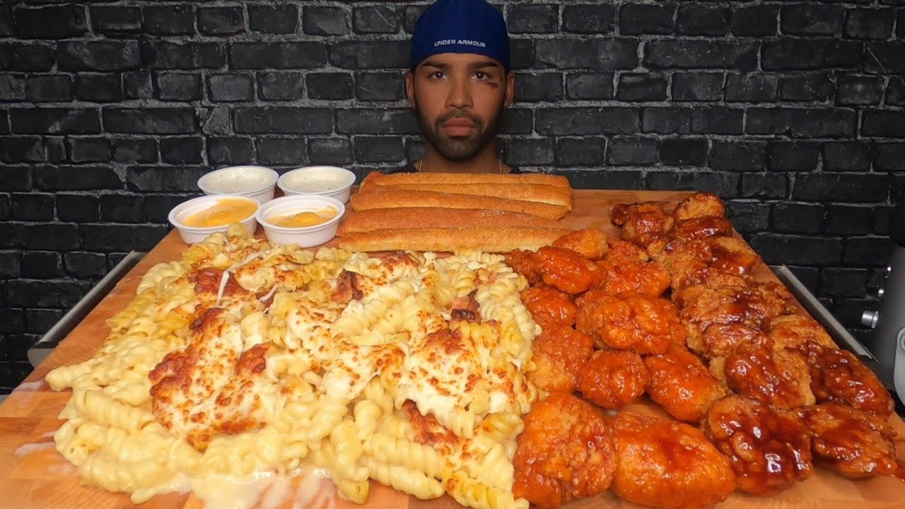 (АСМР) КРЫЛЫШКИ БЕЗ КОСТЕЙ, МАКАРОНЫ С СЫРОМ И БЕКОНОМ МУКБАНГ