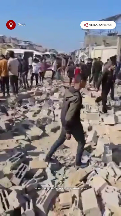 Israel luncurkan bom ke kamp pengungsi Palestina di daerah Al-Moasi, Gaza