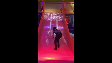 Interactive Slide 2 video projection