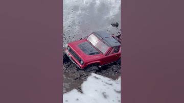 Vanquish VS4-10 pro in mud