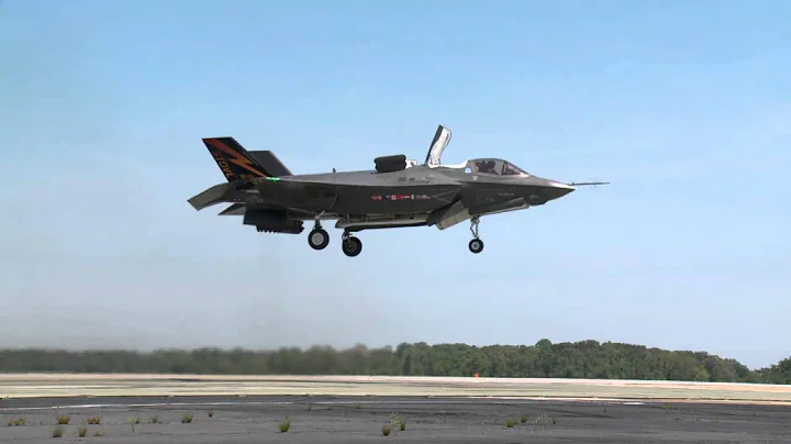 First F-35B Vertical Takeoff Test - DayDayNews