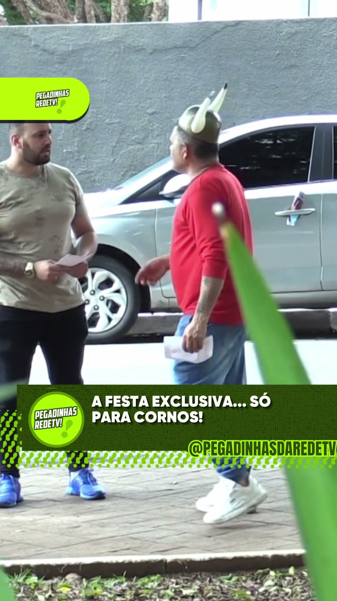 A FESTA EXCLUSIVA... SÓ PARA CORNOS! - PEGADINHAS DA REDETV!