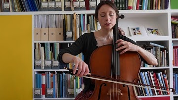 A minor arpeggio, 2 octaves (slurred bows)