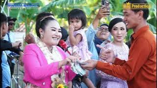 DJ MEGA NYISIK SUSY ARZETTY SHOW NMS KEL. BPK. ADE SUDRAJAT ( BENNY COMPO ) & IBU RATNA DEWI