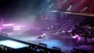 NKOTB in Toronto - Danny Wood breakdancing clip