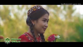 Akmuhammet Hanow - Sen Güllerň Arasynda