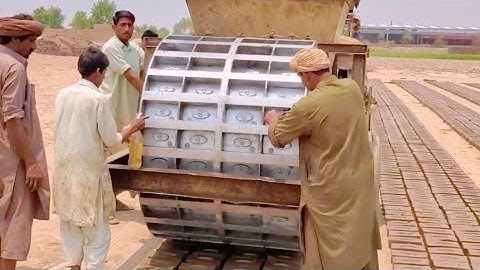 Mobile Bricks Making Machine ; Manufacturing Process of Bricks Making Machine with 4 Moulds Rows