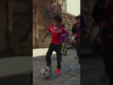 الأغنية الرسمية لكأس العالم #ارحبوا باليمني الحضرمي و الصنعاني و العدني شاهد العمل كامل على القناة