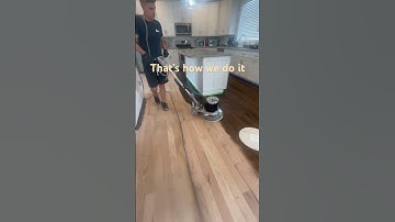 Applying stain with buffer. Aplicando cor no piso #stain #buffer #stainapplication #application