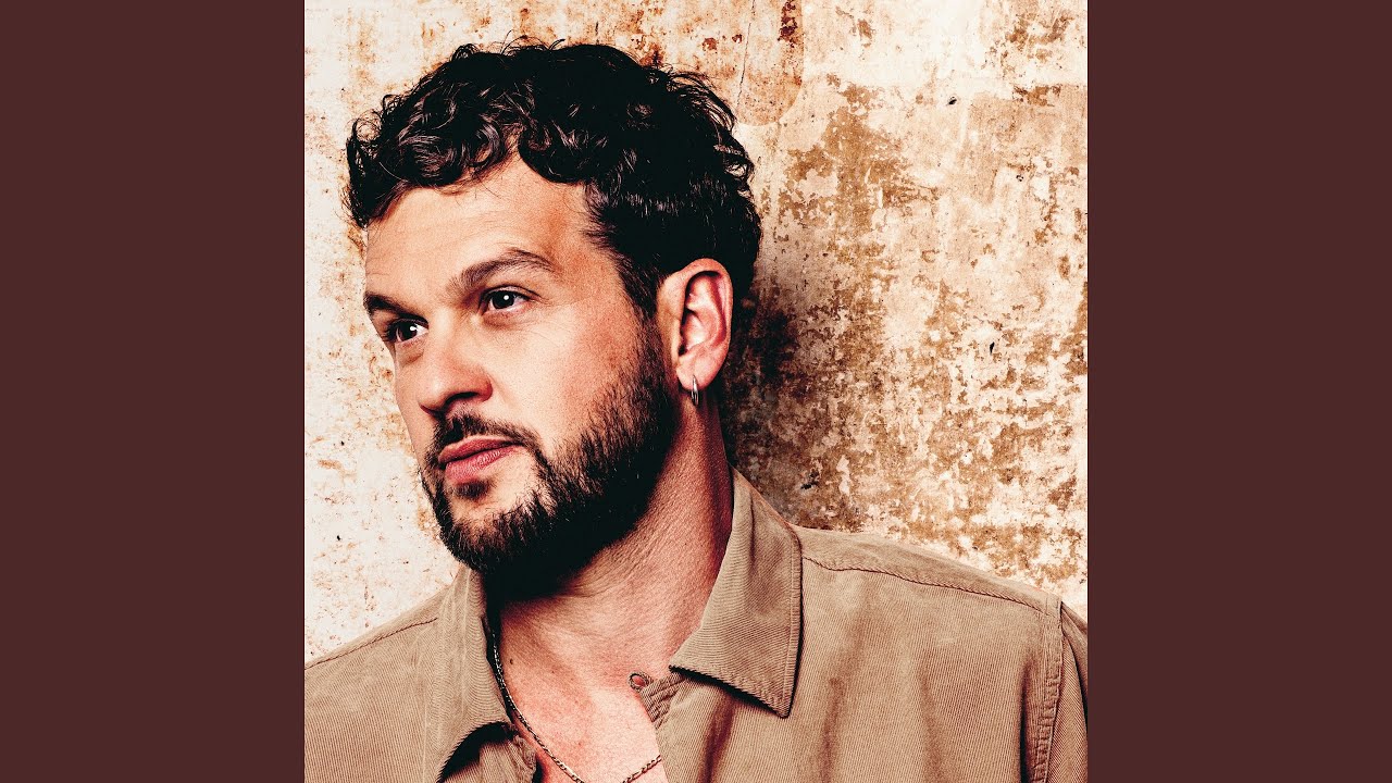 在 YouTube 上观看 Un peu de rêve (feat. Claudio Capéo) 在 YouTube 上观看 Un peu de rêve (feat. Claudio Capéo)