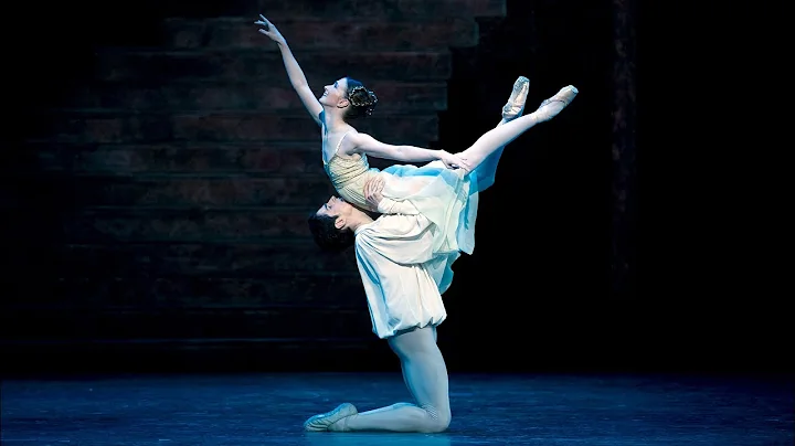 Romeo and Juliet  Balcony pas de deux (Federico Bo...