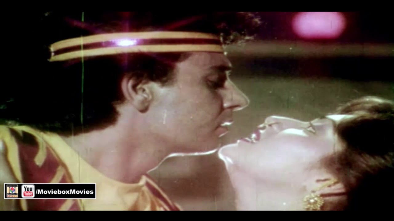 CHANDANI RAAT AYE - NOOR JEHAN - NADRA - PAKISTANI FILM JADOO GARNI