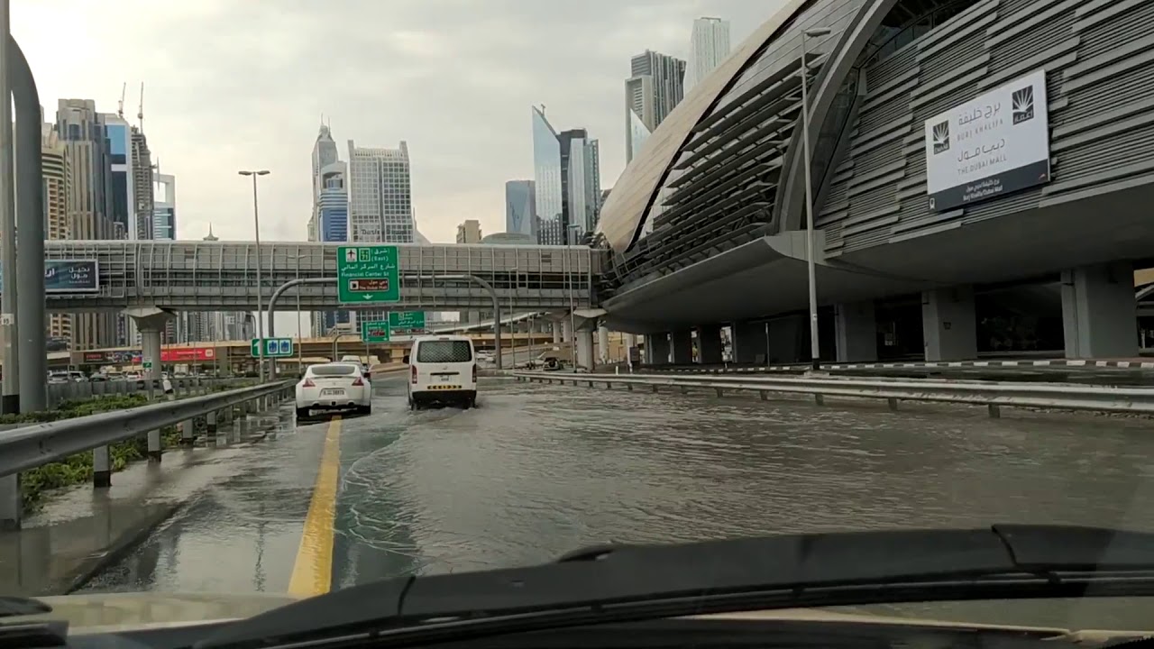 Rain turns Dubai into a flood zone! YouTube