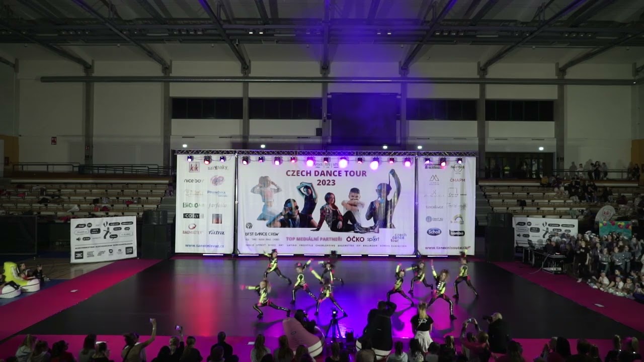 11. Taneční škola Dance Nation - BOOM