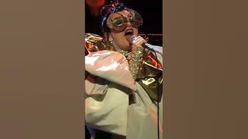 "this eruption undoes stagnation" Mutual Core live - Björk Orkestral 