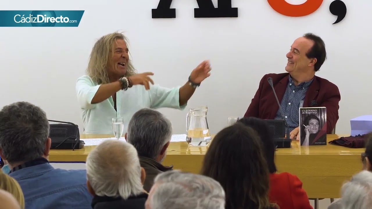 Antonio Reguera arropa a Javi Osuna en la presentación de 'Cuaderno de Ropavieja'