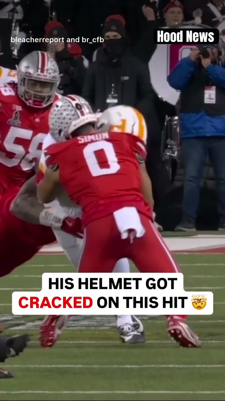 His helmet got cracked #hoodnews #ohiostate #tennessee #volunteers #football #NicoIamaleava #omg #i