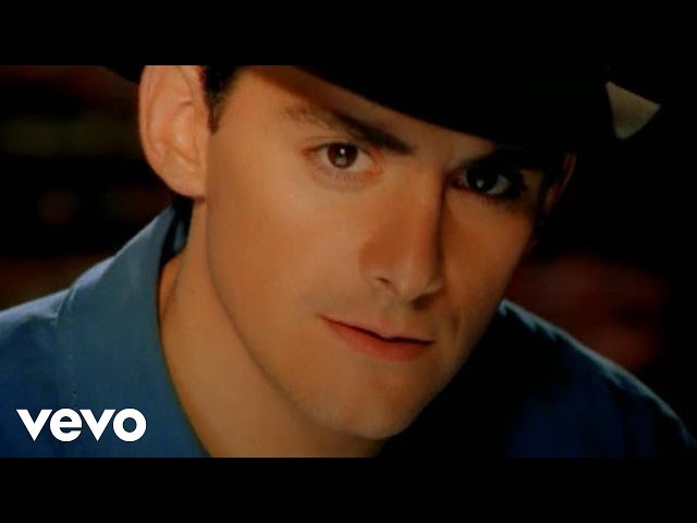BRAD PAISLEY - WHO NEEDS PICTURES