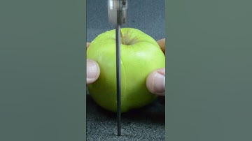 CNC Cuts Apple in a Zigzag Pattern! 🍏 #CNC #AppleCutting #OscillatingKnife #SatisfyingCuts #foodart