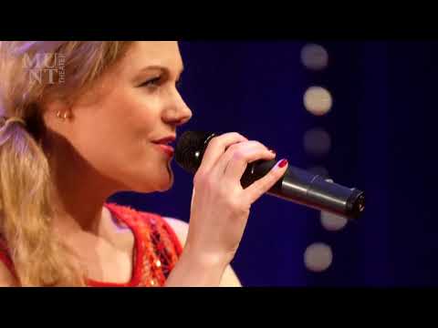 Videovoorbeeld van Turnback and The Blazing Babes