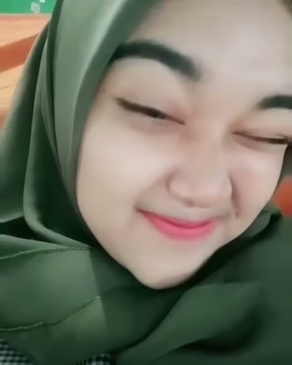 story wa cewek cantik imut