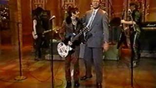 Video thumbnail of "Joan Jett - Love Is All Around (Live Letterman)"