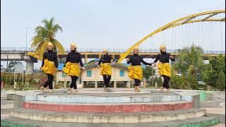 Pak Pung Pak Mustafe Choreo: Ipiet Udha, Alfiandry Suri,Edi Sunardi,Eka Kasmila&Vivie Sofyan