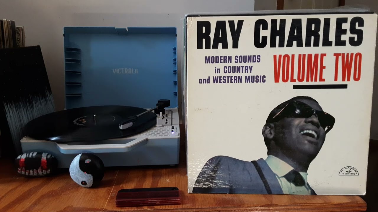 RELAX AND VIBE TO VINYL ON VICTROLA.............(I DO NOT OWN RIGHTS TO THE MUSIC)