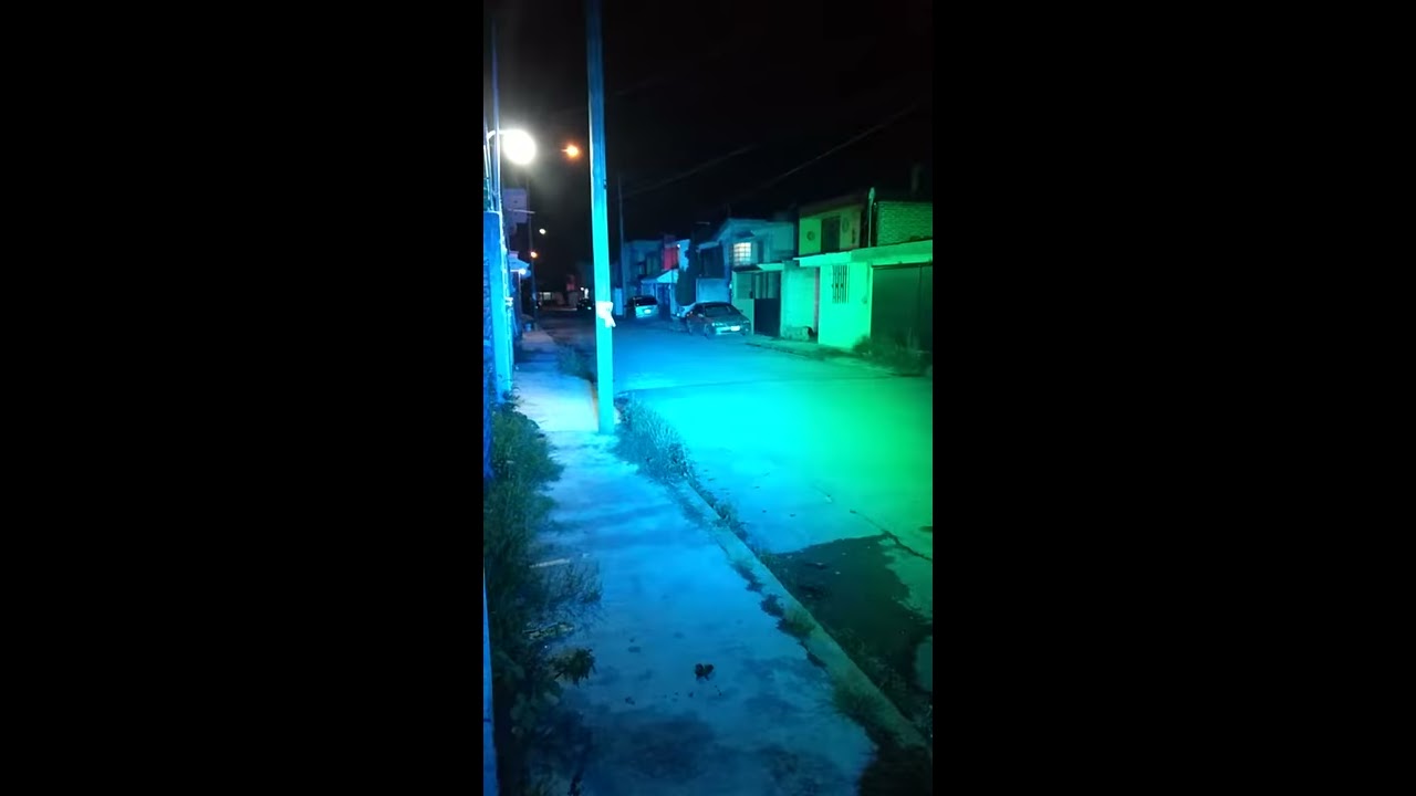 Probando las luces  ALIEN RGB+UV 12X10 ¿Que tan potentes son?