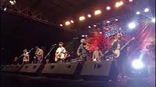 The Cloves And The Tobacco - Esensi Whiskey (Live at Resisten Fest Malang)