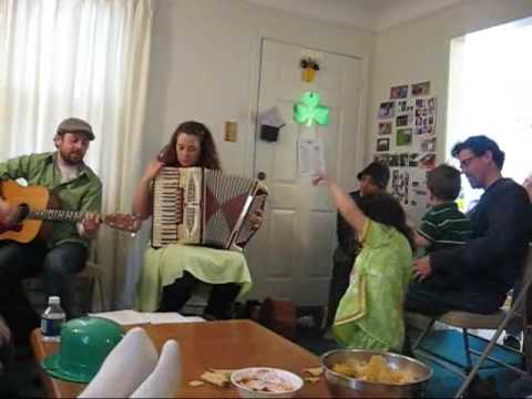 St Patrick's Day auf YouTube ansehen St Patrick's Day auf YouTube ansehen