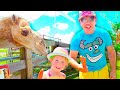 Nastya et papas fun  la ferme avec des animaux de ferme