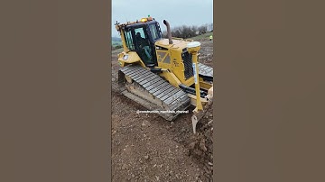 Caterpillar D6N bulldozer at work #shorts #bulldozer #heavyequipment #caterpillarequipment #dozer