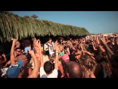 Micah The Violinist at Sa Trinxa (Ibiza) CRAZIEST IBIZA BEACH PARTY
