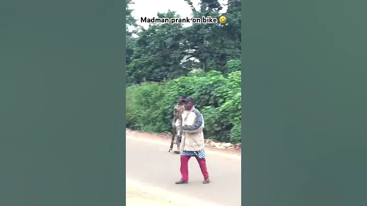 Madman prank on bike 🤣🤣🤣very funny 😄 #shortvideo #funny #viral