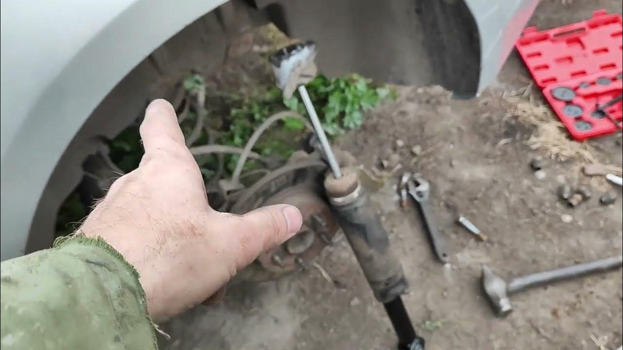 Как поменять задние амортизаторы лачетти