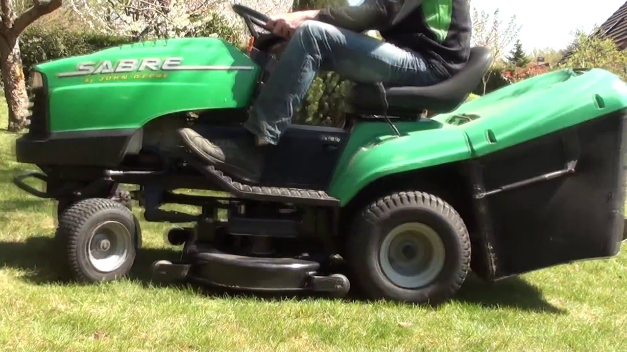 John Deere Sabre >> Tonte Avec Le John Deere Le Sabre John Deere Sabre >> Tonte Avec Le John Deere Le Sabre
