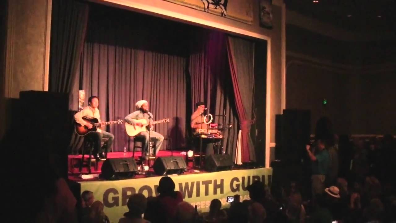 NORMLCON 2011 Ziggy Marley Three Little Birds YouTube