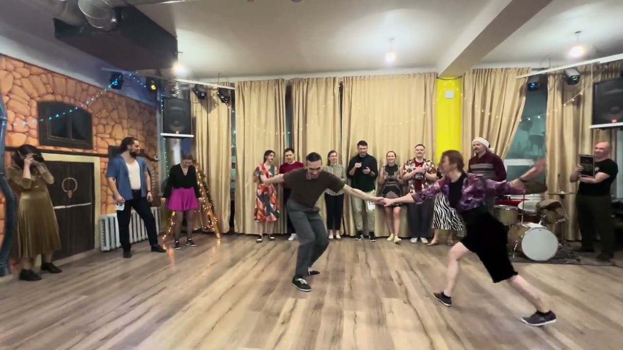 Christmas 2023. Lindy Hop Mix&Match ProAm. Final. Olena Vasylchenko & Taras Novokhatko