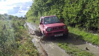 Land Rover Discovery 3 & Suzuki Jimny Off Road