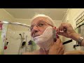 Бритьё опасной бритвой James Barlow straight razor shaving