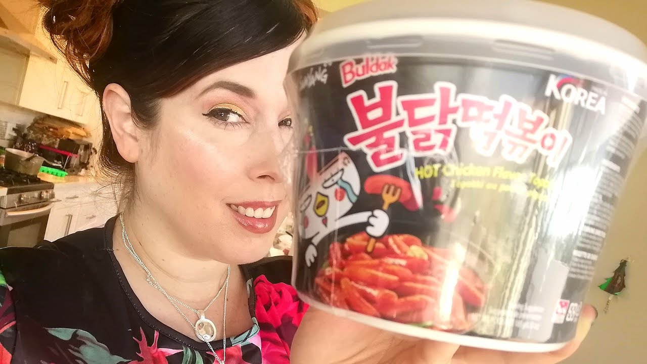 Samyang Volcano Instant Tteokbokki Korean Rice Cakes - YouTube