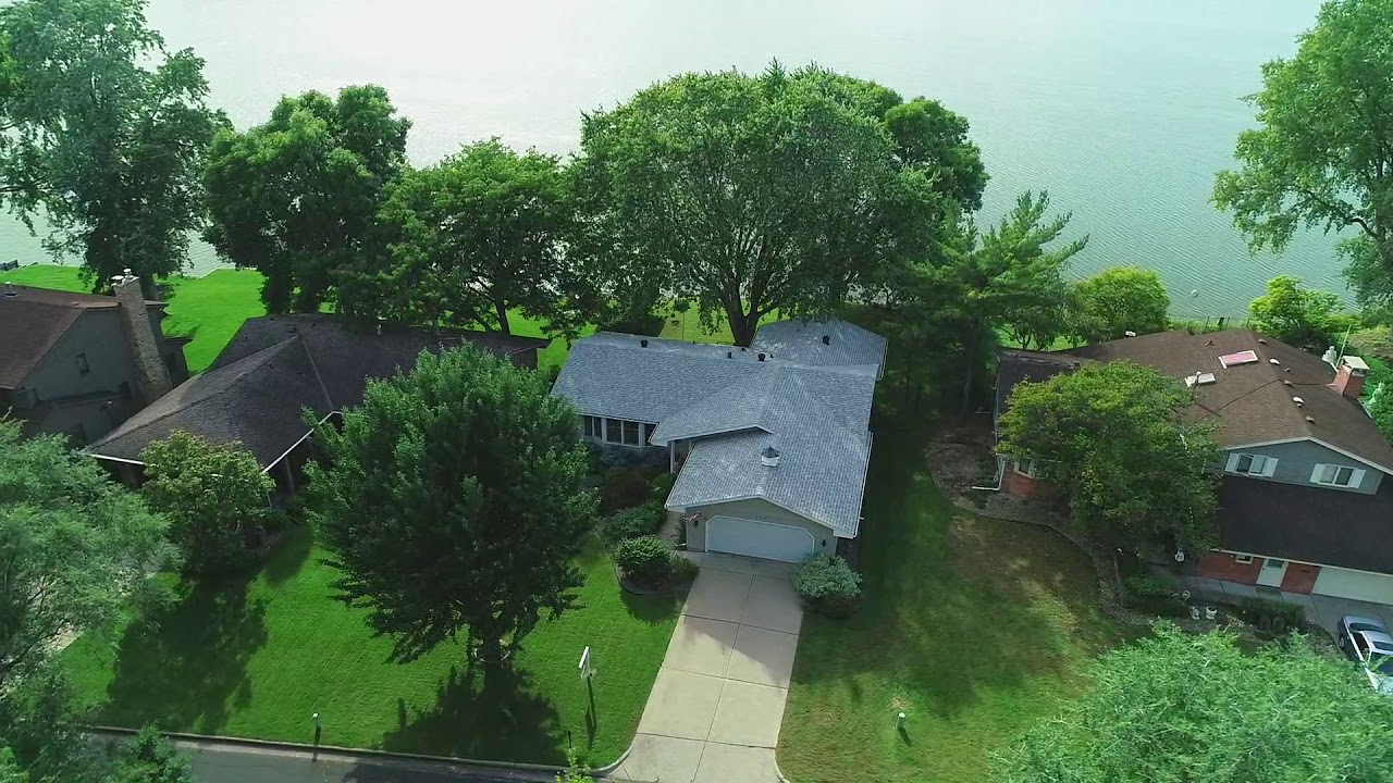 3945 Crystal Lake Blvd - YouTube