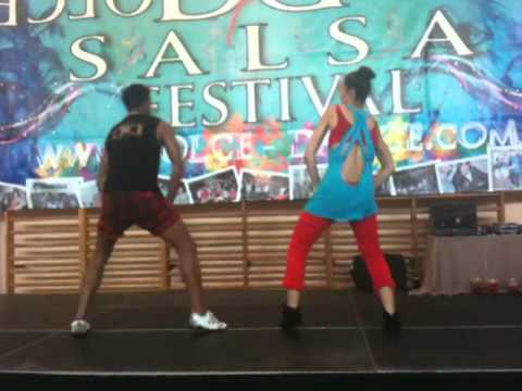 Israel Gutierrez & Zohra Dolce Dance Summer Salsa Festival - YouTube