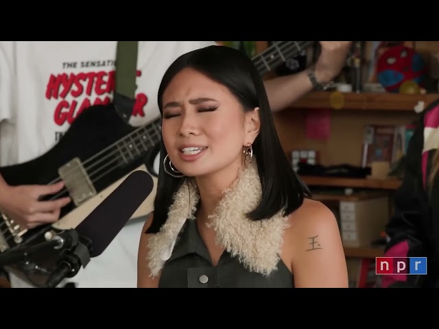 Every Summertime - NIKI (Tiny Desk Ver.) class=